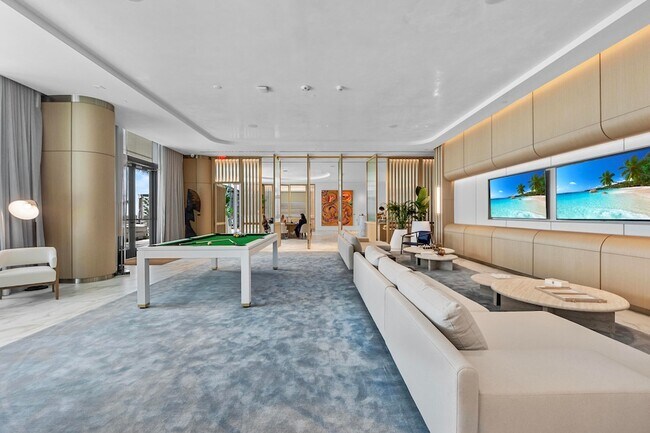 Building Photo - 900 N Ocean Blvd