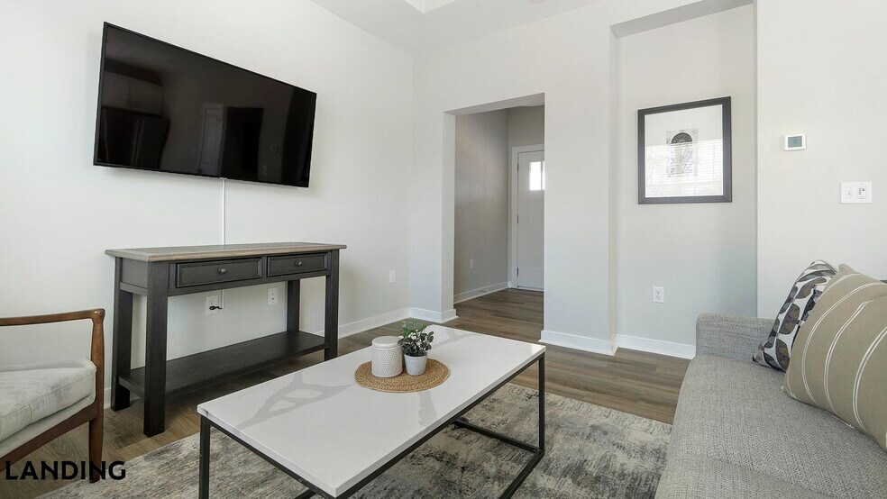 Building Photo - 1720 Rocky River Rd