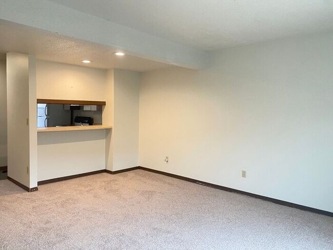 Building Photo - $1,300 | 2 Bedroom, 2.5 Bathroom Townhome | Pet Friendly | Available for July 1st, 2026 Move In!