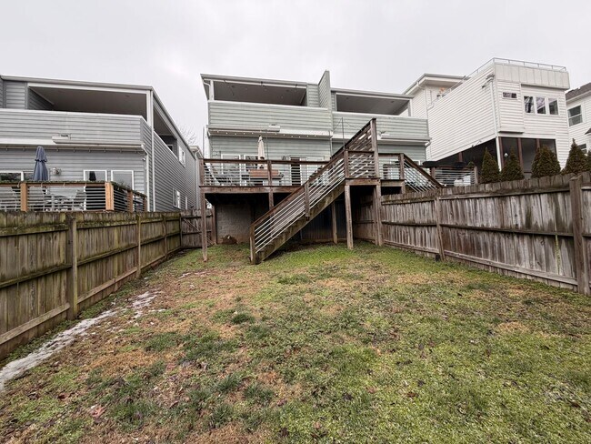 Building Photo - Beautiful Modern Home in Nashville Near the Fairgrounds