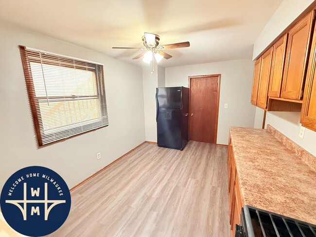 Building Photo - 2645 S Kinnickinnic Ave