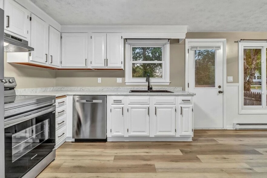 Building Photo - 375 Bridgton Rd