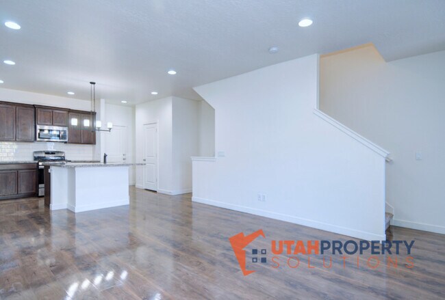 Building Photo - 5670 W Pelican Ridge Ln