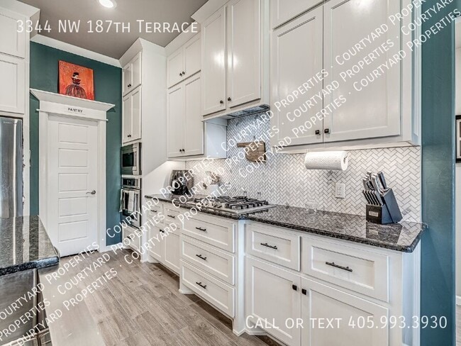 Building Photo - 3344 NW 187th Terrace