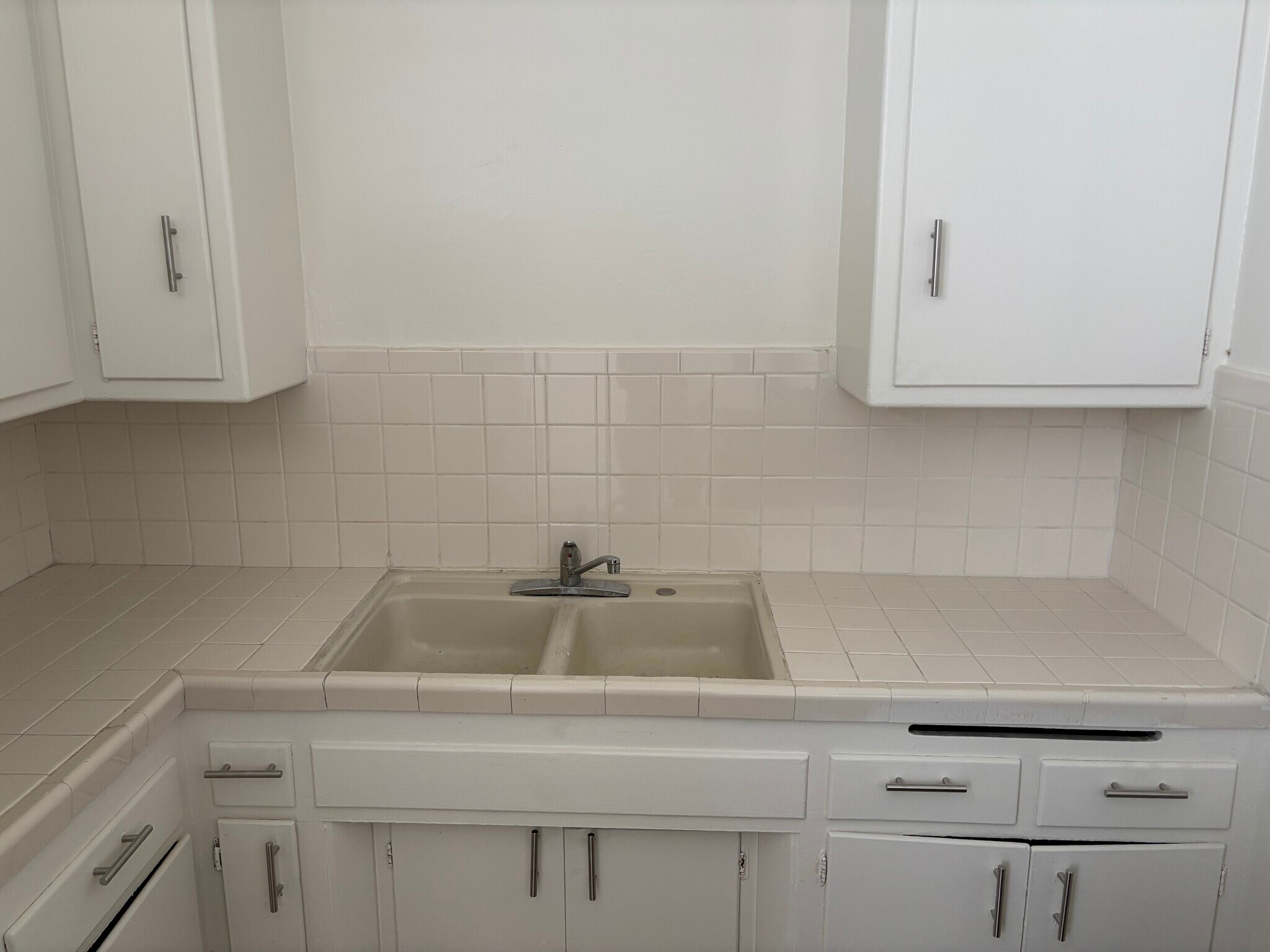 Building Photo - 2815 1/2 Folsom St.