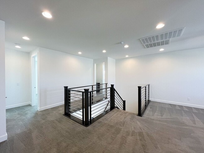 Building Photo - Exquisite Luxury Rental in Prestigious Gated Tule Springs Community