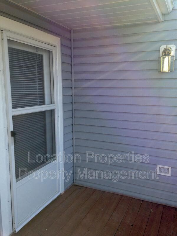 Building Photo - 3700 Harvard Rd