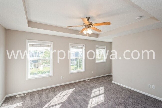 Building Photo - TONS OF SPACE!! 4 Bedroom, 3.5 Bath Townhome in Johnston