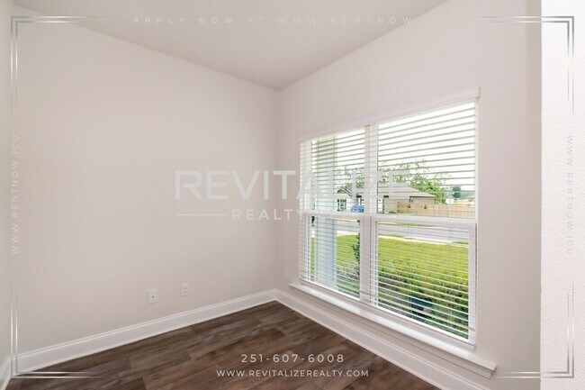 Building Photo - 11253 Cloister Dr