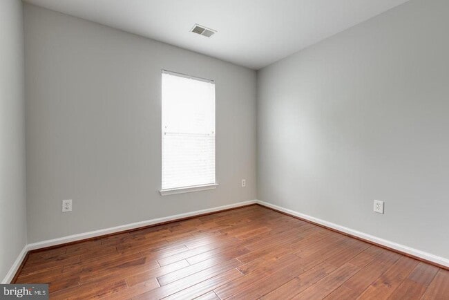 Building Photo - 8832 Papillon Dr