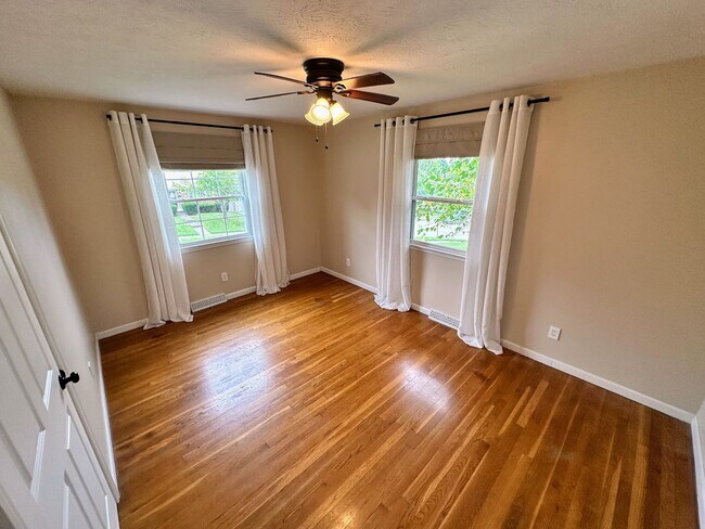 Building Photo - 1187 Devonport Cir