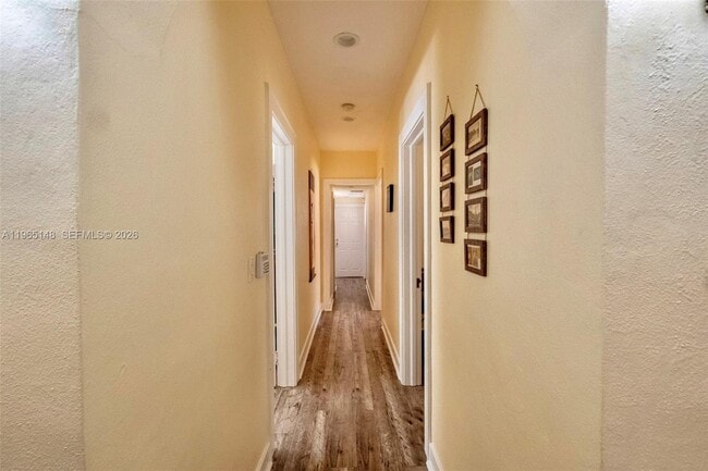 Building Photo - 906 Genoa St