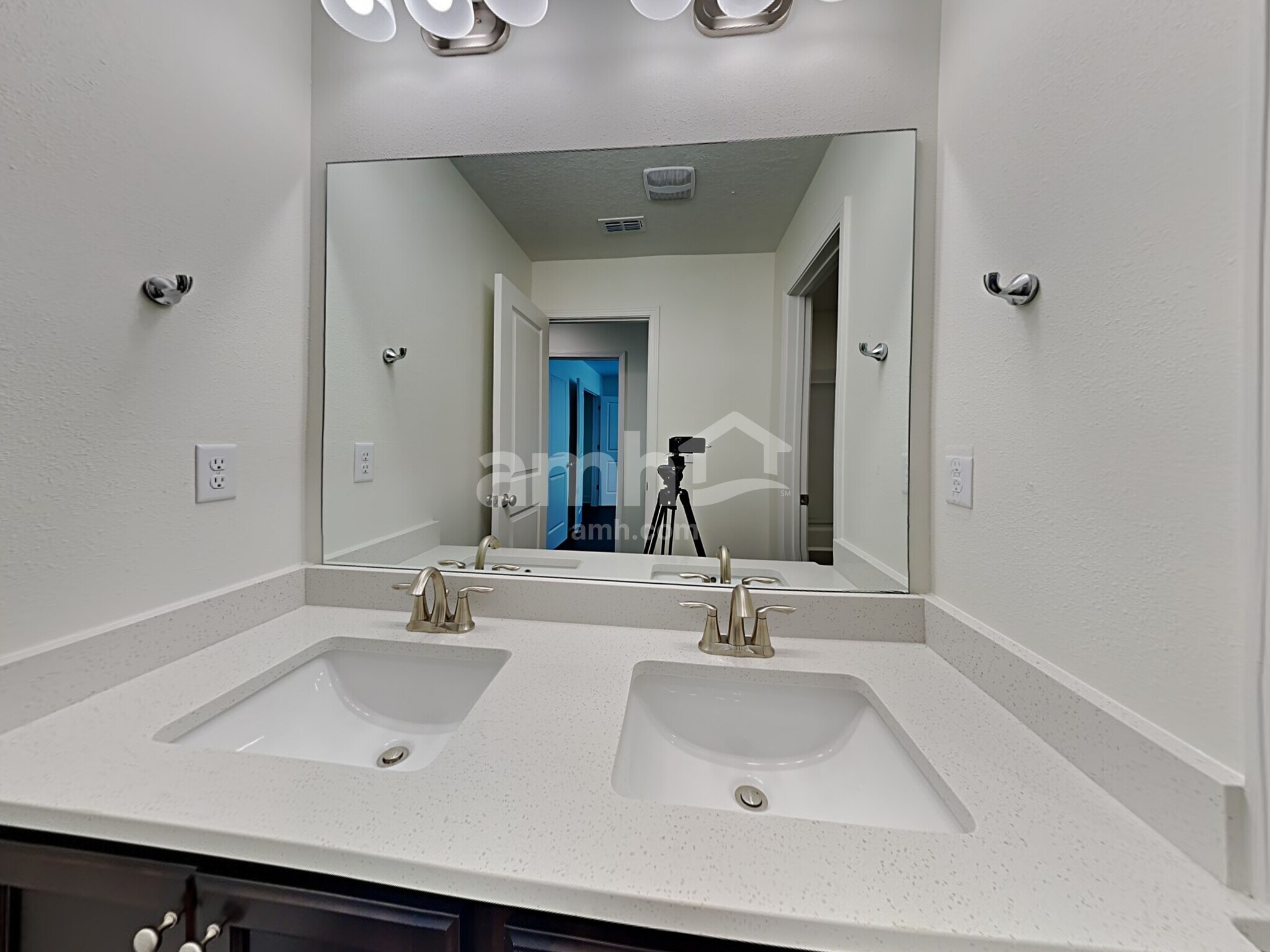 Building Photo - 2653 Sunrise Lndg Lp