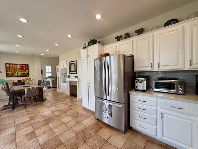 Building Photo - Spectacular Home in the Heart of Encinitas
