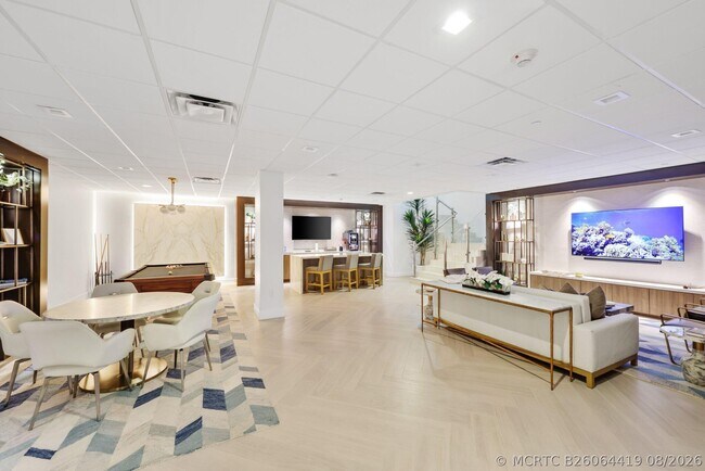 Building Photo - 500 SE Mizner Blvd