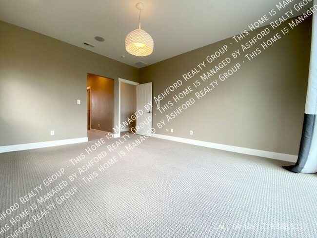 Building Photo - 1279 Foothills Farm Way