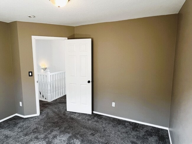 Building Photo - 3-Bedroom Home in vibrant Kenton neighborh...