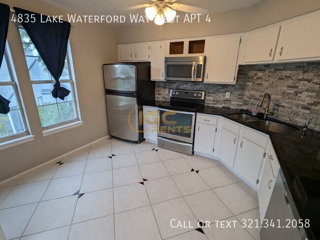Building Photo - 4835 Lake Waterford Way W