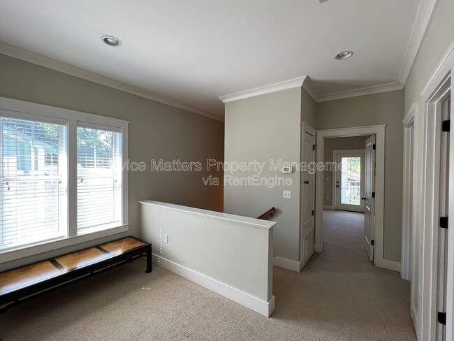 Building Photo - 1417 E Maxwell St