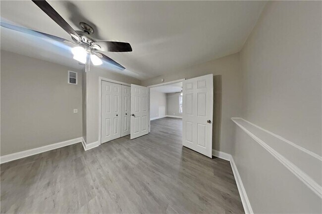 Building Photo - 3676 Victoria Dr