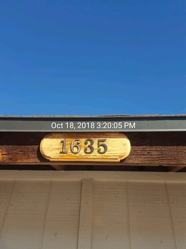 Building Photo - Nice 3 bedroom, 2 bath home in great Chand...