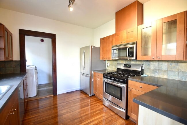 Building Photo - 4857 Kansas St