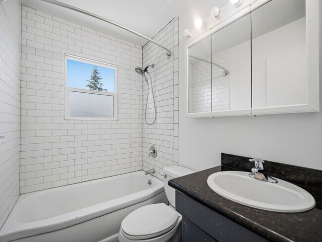 Building Photo - Charming Northwest Spokane Home | Minutes from Audubon Park & Downriver Golf Course