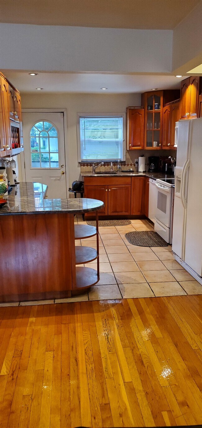 Building Photo - 7417 JFK Blvd E