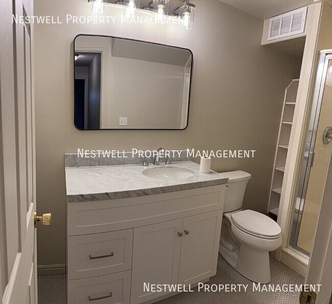 Building Photo - 2335 N 380 W St