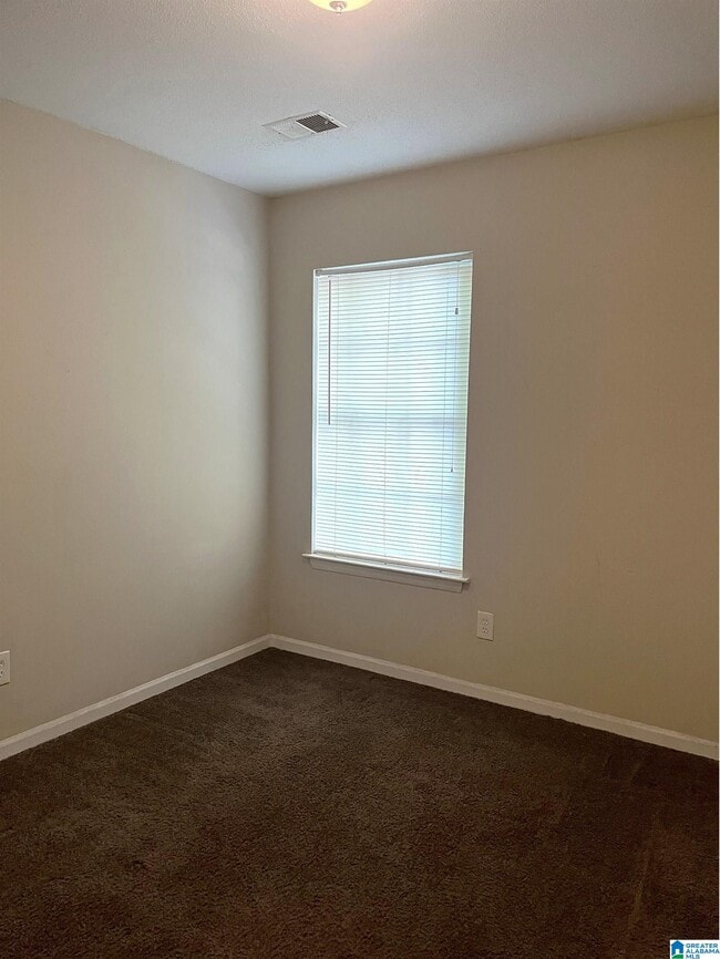Building Photo - 319 Valley Crest Dr