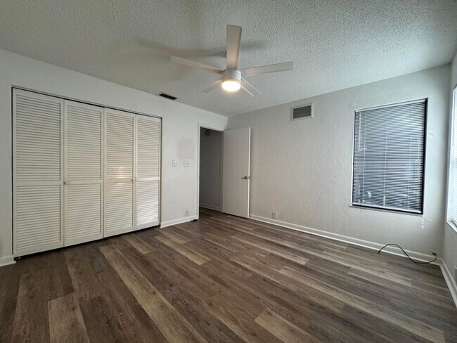 Building Photo - 3/2.5 in Oak Forest of Ormond Beach