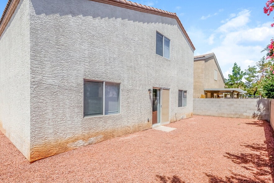 Building Photo - 5224 Mineral Lake Dr