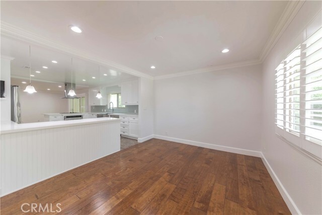 Building Photo - 14 Peartree Ln