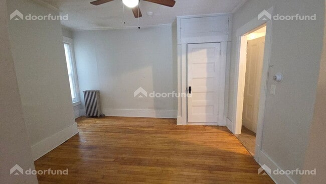 Building Photo - 46 E Main St