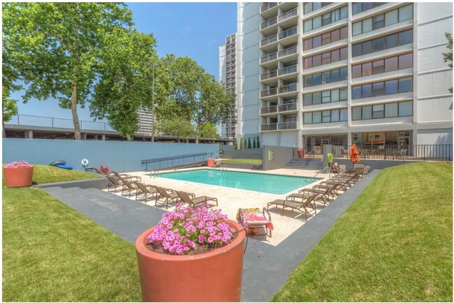 Building Photo - Downtown Tulsa High-Rise Living with Incredible Views and Utilities Included!