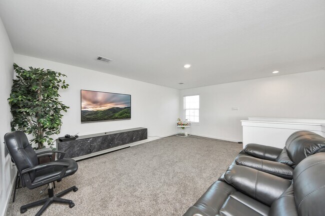 Building Photo - 30119 Gallatin River Ln