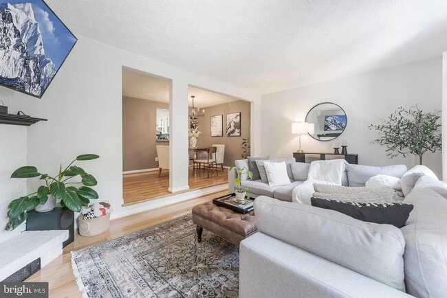 Building Photo - 2903 Bridgehampton Ct