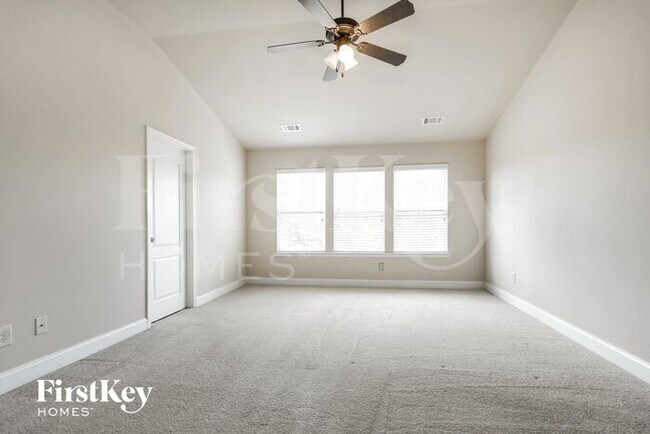 Building Photo - 111 Northfield Cir