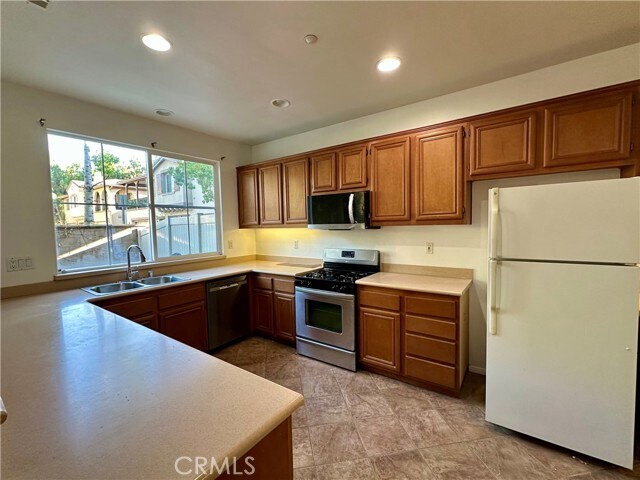 Building Photo - 2 Bolinas