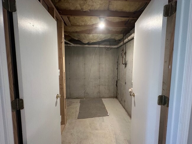 Building Photo - 3 Bedroom Townhouse in Campbell County