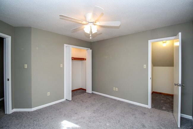 Building Photo - Beautiful Single Family Home located in South Columbia