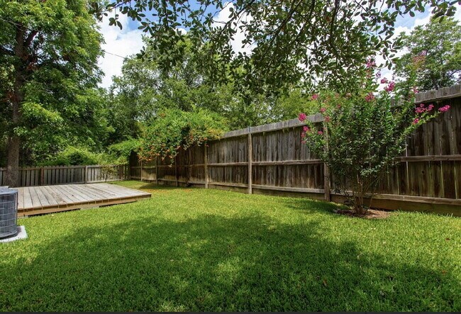 Building Photo - Completely Updated Historic Bryan Charmer with Modern Finishes & Timeless 1935 Character