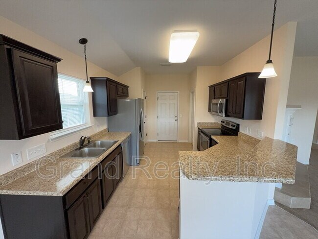 Building Photo - 5800 Glenby Ct