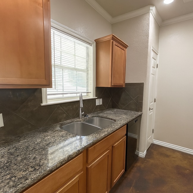 Building Photo - 408 Nelray Blvd