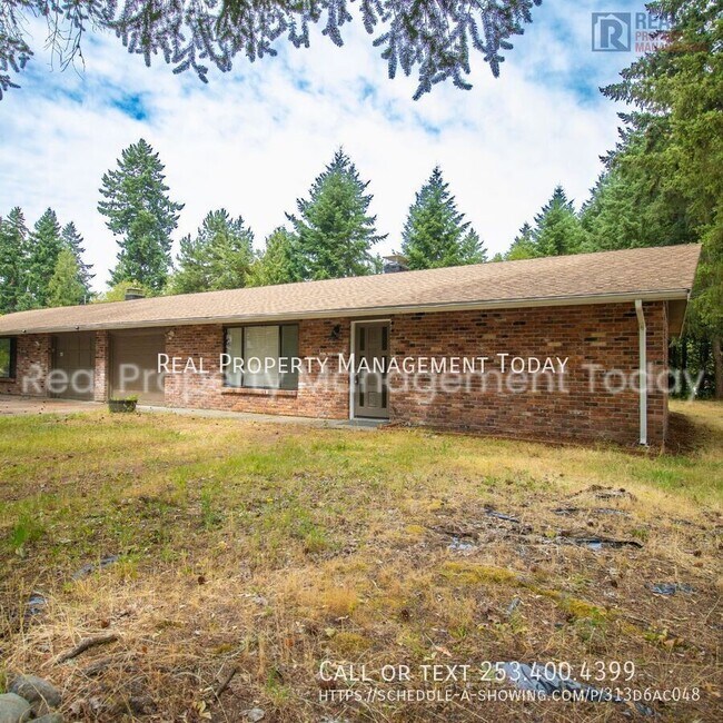 Primary Photo - 8511-8513 116 St E
