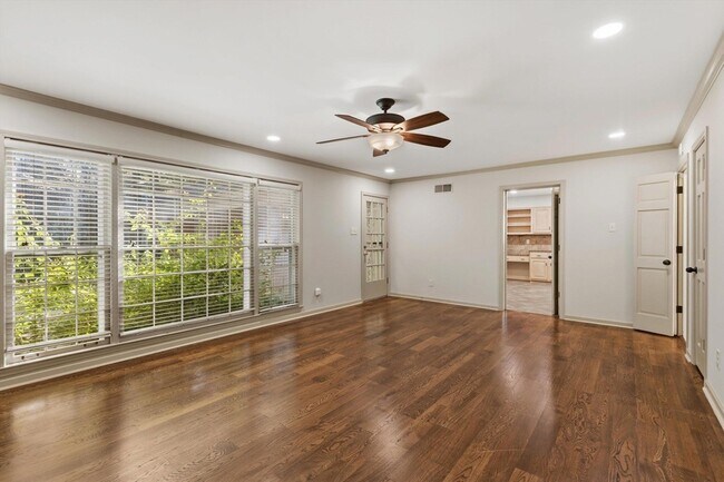 Building Photo - 7253 Stamford Dr