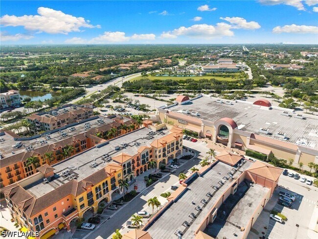 Building Photo - 23191 Fashion Dr