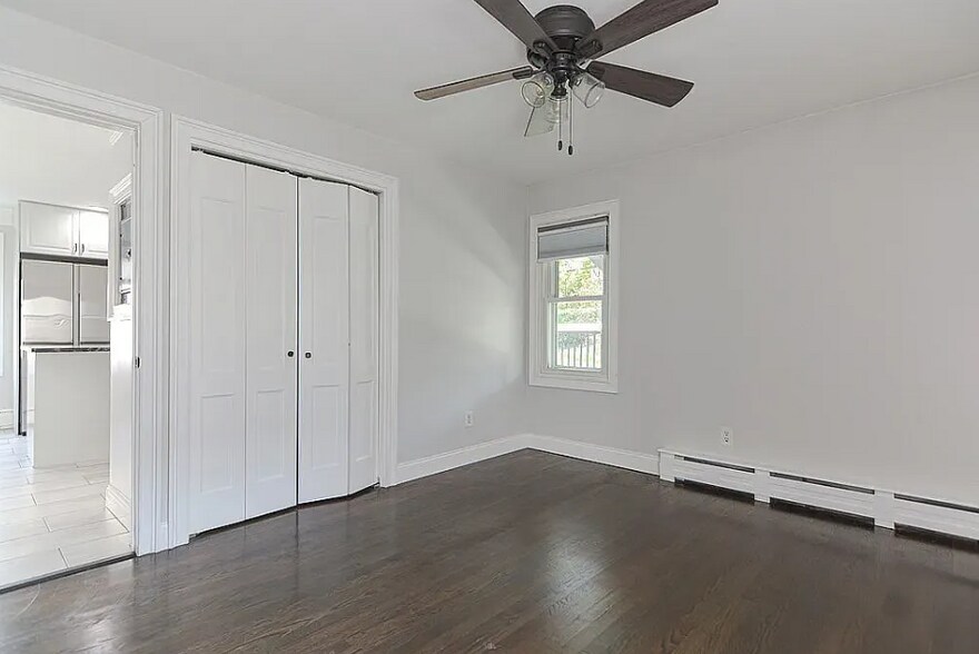 Building Photo - 237 Trenton St