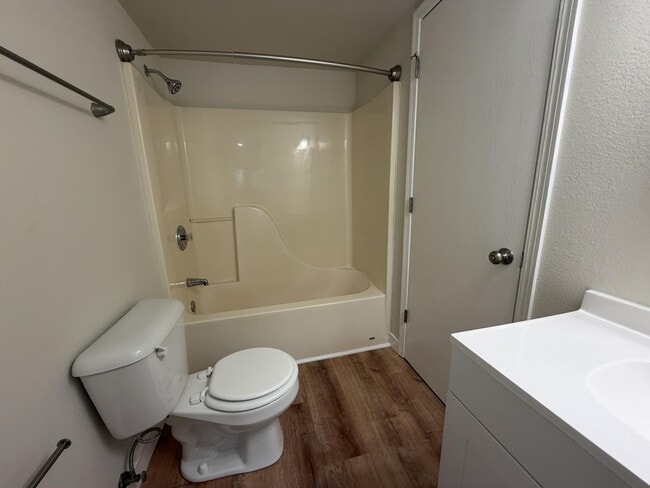 Building Photo - 1703 Hanover Blvd