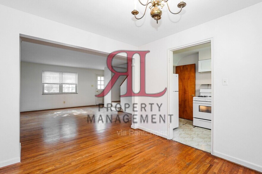 Building Photo - 1799 Kings Ct